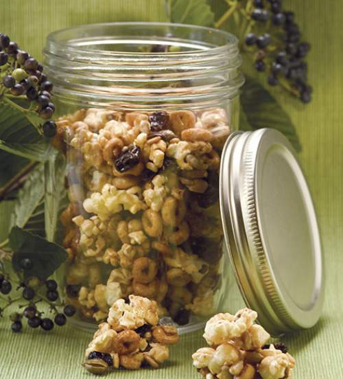 Crunchy Popcorn Trail Mix