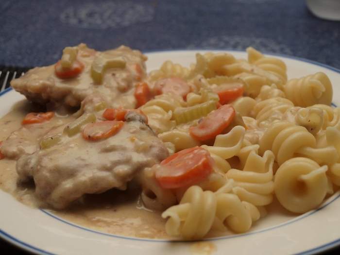 Patti LaBelles Smothered Chicken