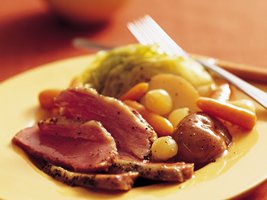 Slow Cooker Corned Beef and Vegetables