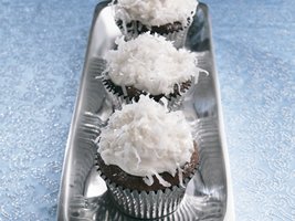 Snowball Cupcakes