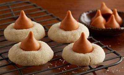 Hershey's Kisses Pumpkin Spice Cookies