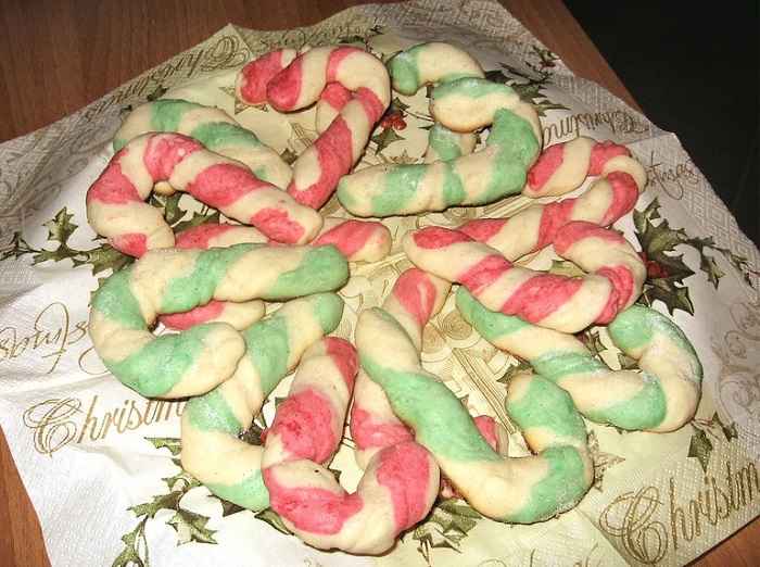 Linda's Candy Cane Cookies recipe