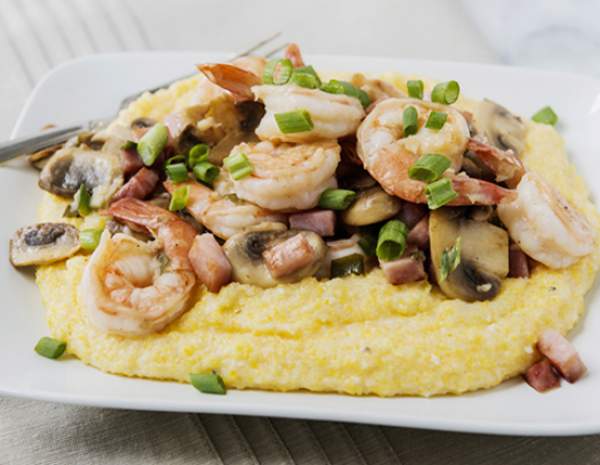 Shrimp and Grits with Smoked Ham