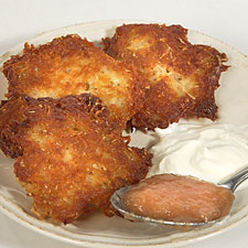 Easy-Does-It Latkes recipe, cooking