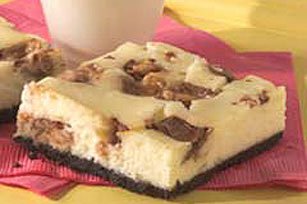 Candy Bar Cheesecake Squares