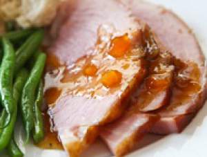 Baked Ham with Sweet Mango and Ginger