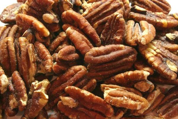 Old Bay Party Pecans
