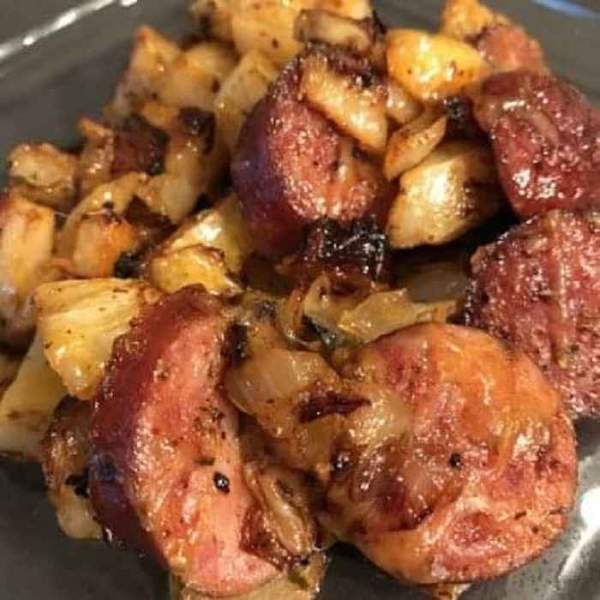 Smoked Sausage, Potatoes and Onion