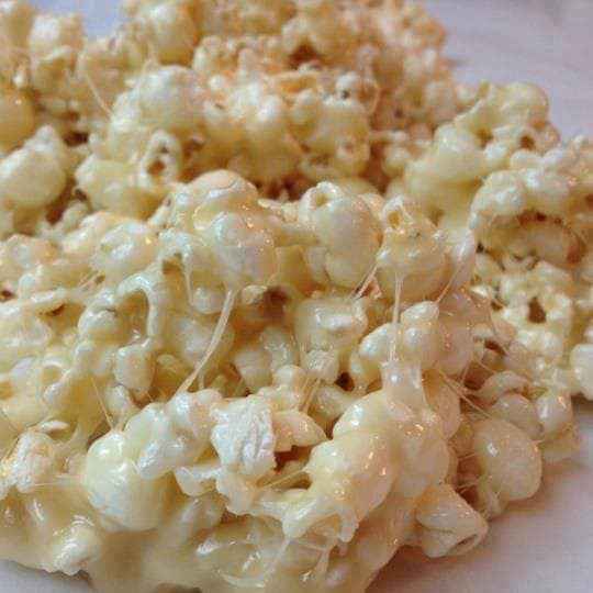 Sticky Marshmallow Caramel Popcorn