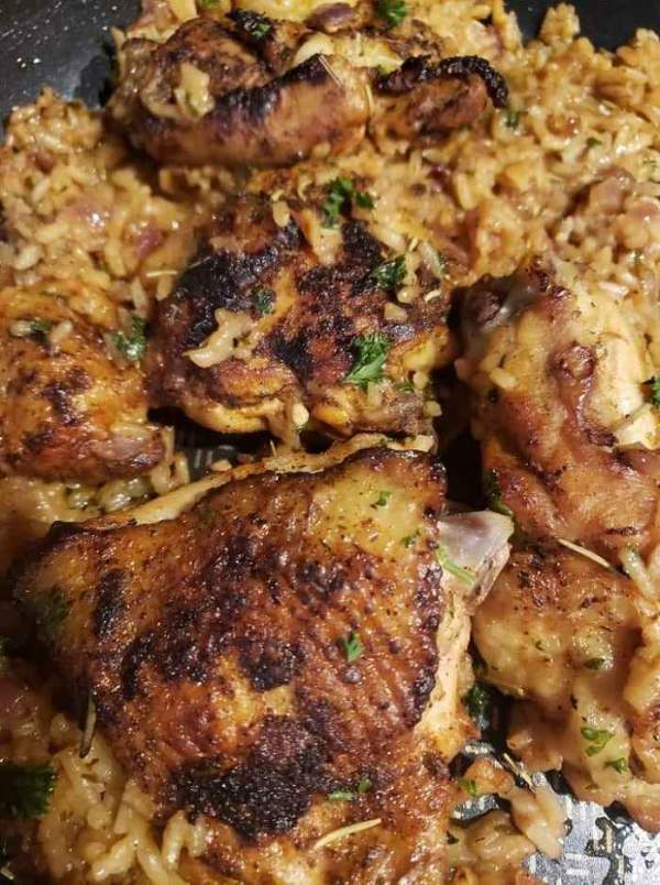 Braised Chicken Thighs with Rice