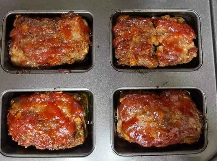 Mini Meatloaves recipe